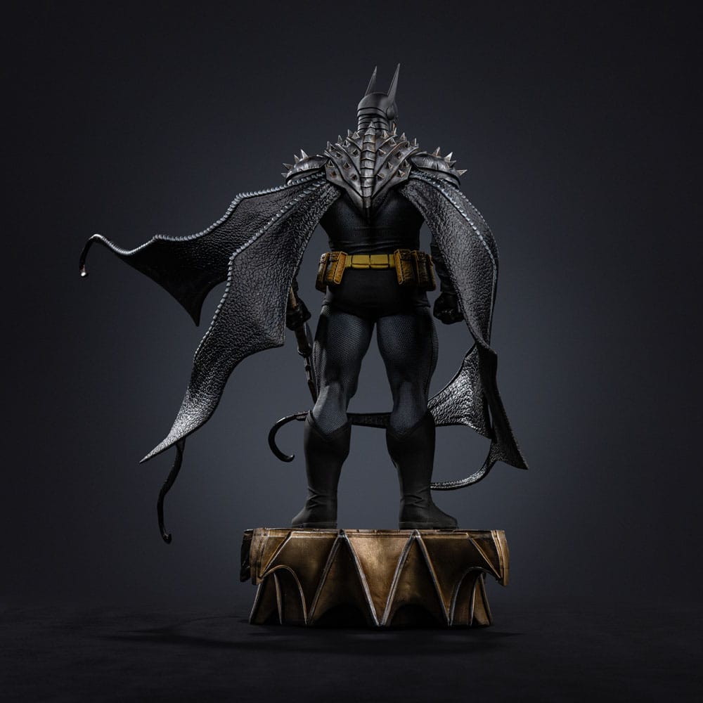 DC Art Absolute Batman Iron Studios 1:10 Scale Statue